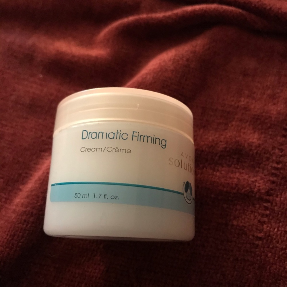 Dramatic firming cream